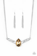 Load image into Gallery viewer, Paparazzi Way The Make An Entrance - Necklace