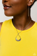 Load image into Gallery viewer, Paparazzi Subtle Season - Silver Necklace