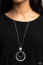 Load image into Gallery viewer, Paparazzi Spanish Sizzle - White Necklace