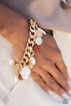 Load image into Gallery viewer, Paparazzi SEA For Yourself - Gold Bracelet