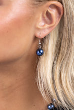 Load image into Gallery viewer, Paparazzi White Collar Welcome - Blue Necklace