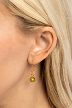 Load image into Gallery viewer, Paparazzi Seize the Statement - Green Necklace