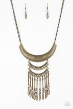 Load image into Gallery viewer, Paparazzi Eastern Empress - Brass Necklace