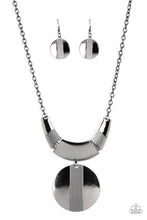 Load image into Gallery viewer, Paparazzi Metallic Enchantress - Black Necklace