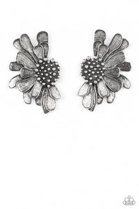 Paparazzi Farmstead Meadow - Silver Earrings