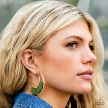 Load image into Gallery viewer, Paparazzi Contemporary Curves - Green Earrings
