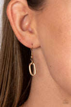 Load image into Gallery viewer, Paparazzi Boston Backdrop - Gold Necklace
