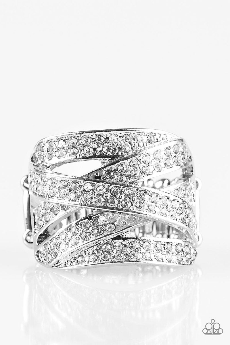 Paparazzi Life In The Glitter Lane - Rhinestone Ring