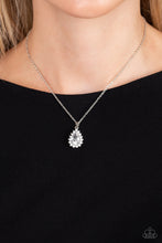 Load image into Gallery viewer, Paparazzi A Guiding SOCIALITE - White Necklace

