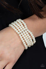 Load image into Gallery viewer, Paparazzi A Pearly Affair - Pearl Bracelet
