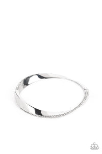 Paparazzi Artistically Adorned - White Bracelet