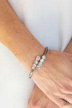 Load image into Gallery viewer, Paparazzi Defying Dazzle - Black Bracelet
