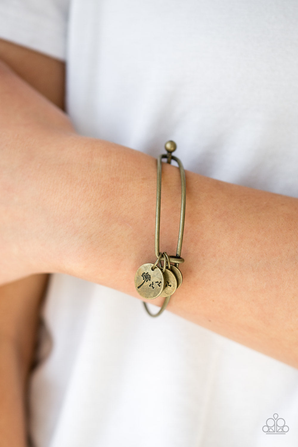 Paparazzi Dreamy Dandellions - Brass Charm Bracelet