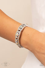 Load image into Gallery viewer, Paparazzi Easy On The ICE - Multi Stretch Bracelet
