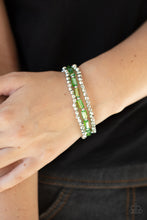 Load image into Gallery viewer, Paparazzi Elegant Essence - Green Stretch Bracelet
