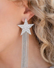 Load image into Gallery viewer, Paparazzi Superstar Solo - White Earrings
