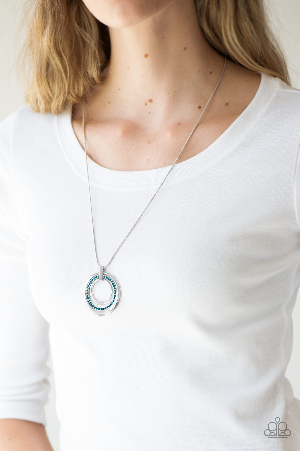 Paparazzi Gather Around Gorgeous - Blue Necklace