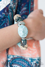 Load image into Gallery viewer, Glaze Of Glory - Blue
