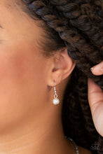 Load image into Gallery viewer, Paparazzi Knockout Queen - White Necklace
