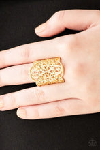 Load image into Gallery viewer, Paparazzi The Way You Make Me FRILL - Filigree Ring

