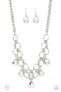 Paparazzi Showstopping Shimmer - Multi Necklace