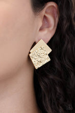 Load image into Gallery viewer, Paparazzi Square With Style - Black/Gold Square Earrings
