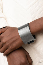 Load image into Gallery viewer, Paparazzi Studded Synchronism - Black Bracelet
