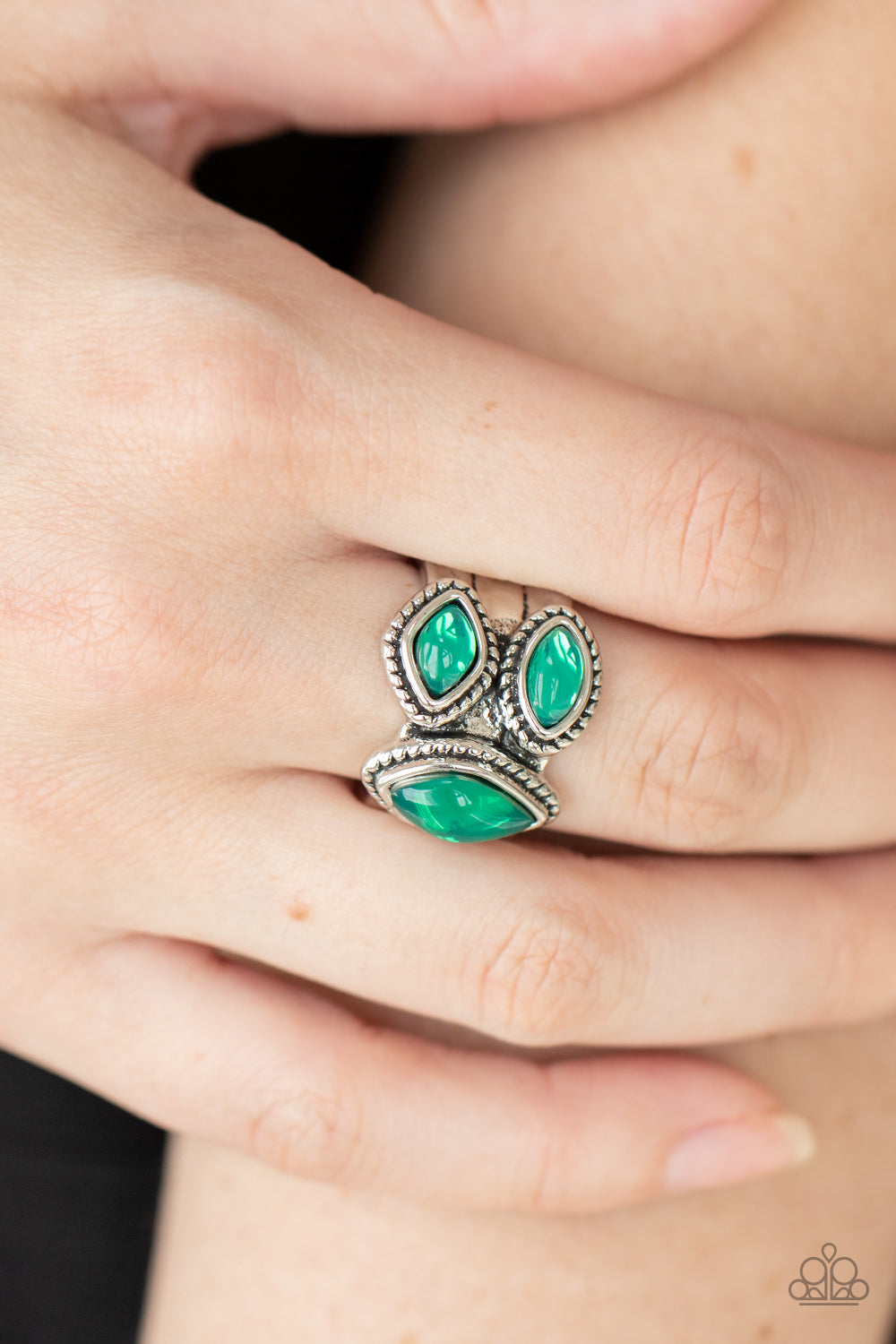 Paparazzi The Charisma Collector - Green Ring